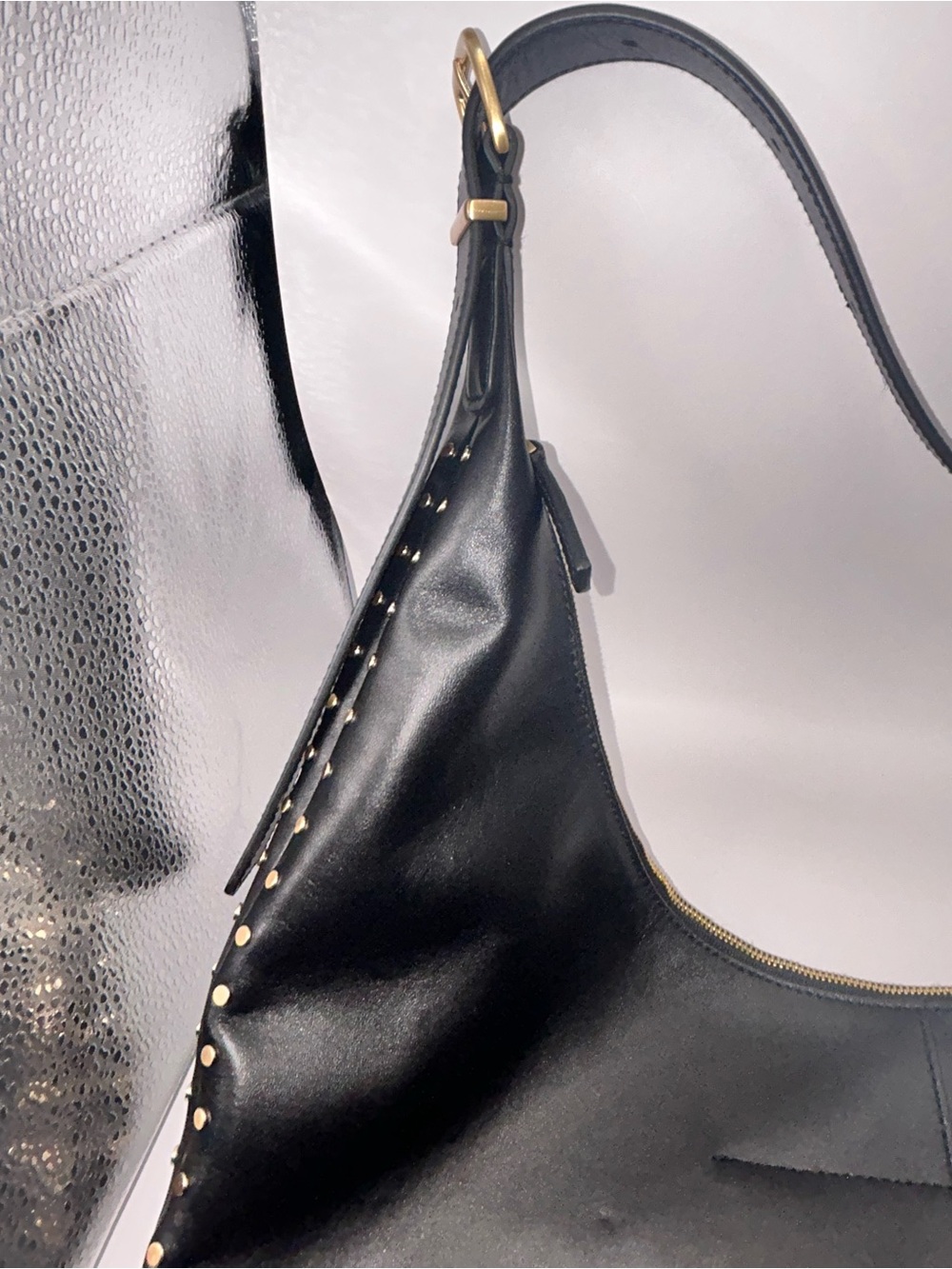Madewell Essential Curve Shoulder Bag - Picture 5 of 7